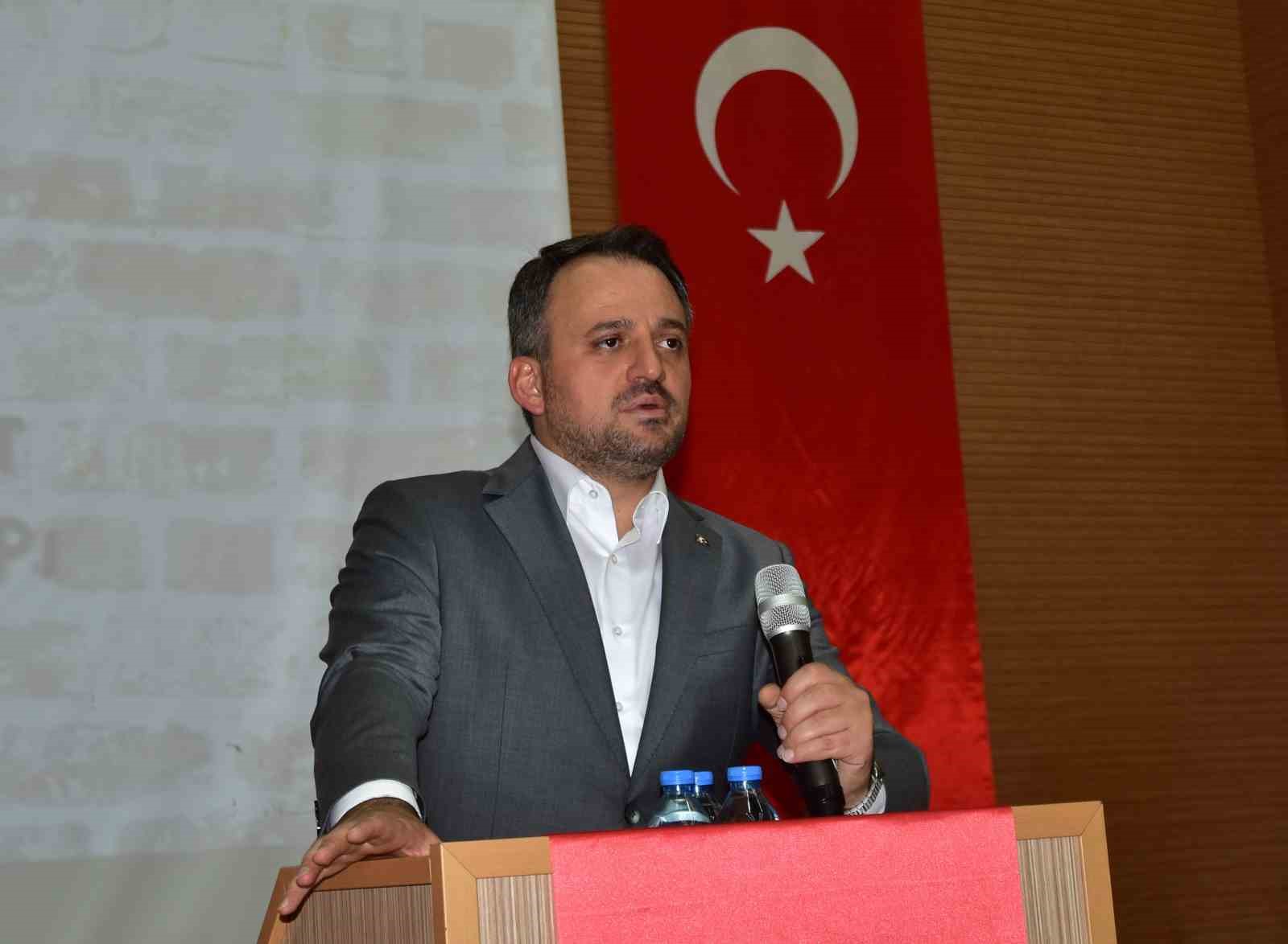 Bakan Yardımcısı Eminoğlu, Bitlis'te gençlerle buluştu