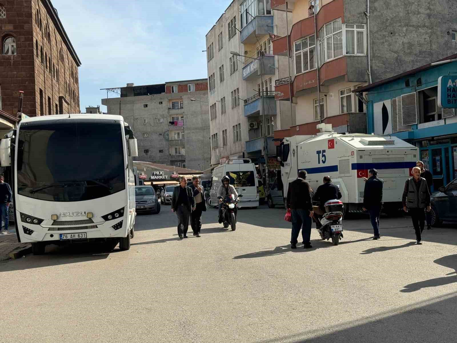 DEM Parti Iğdır İl Başkanı 13 polisin şehit edildiği saldırıyla ilgili gözaltına alındı