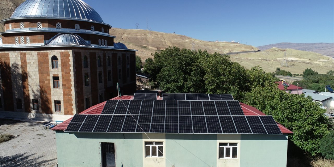 Muş'ta Köylere Kurulan Güneş Enerji Santralleri Tasarruf Sağladı