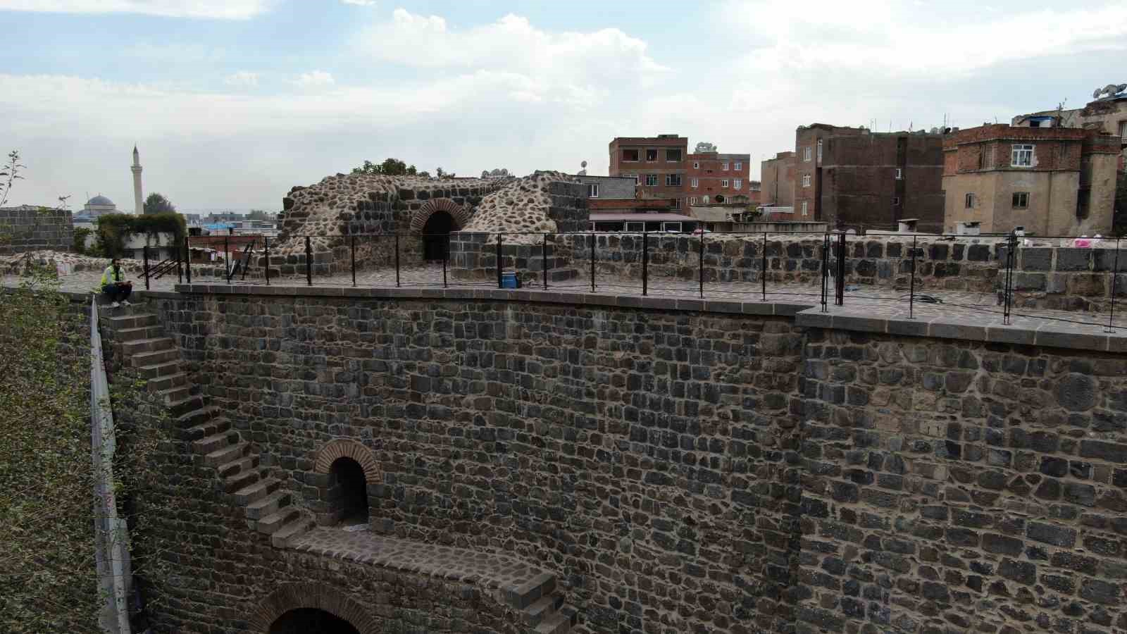 Diyarbakır Surları’nın bazı burçları kiraya verildi