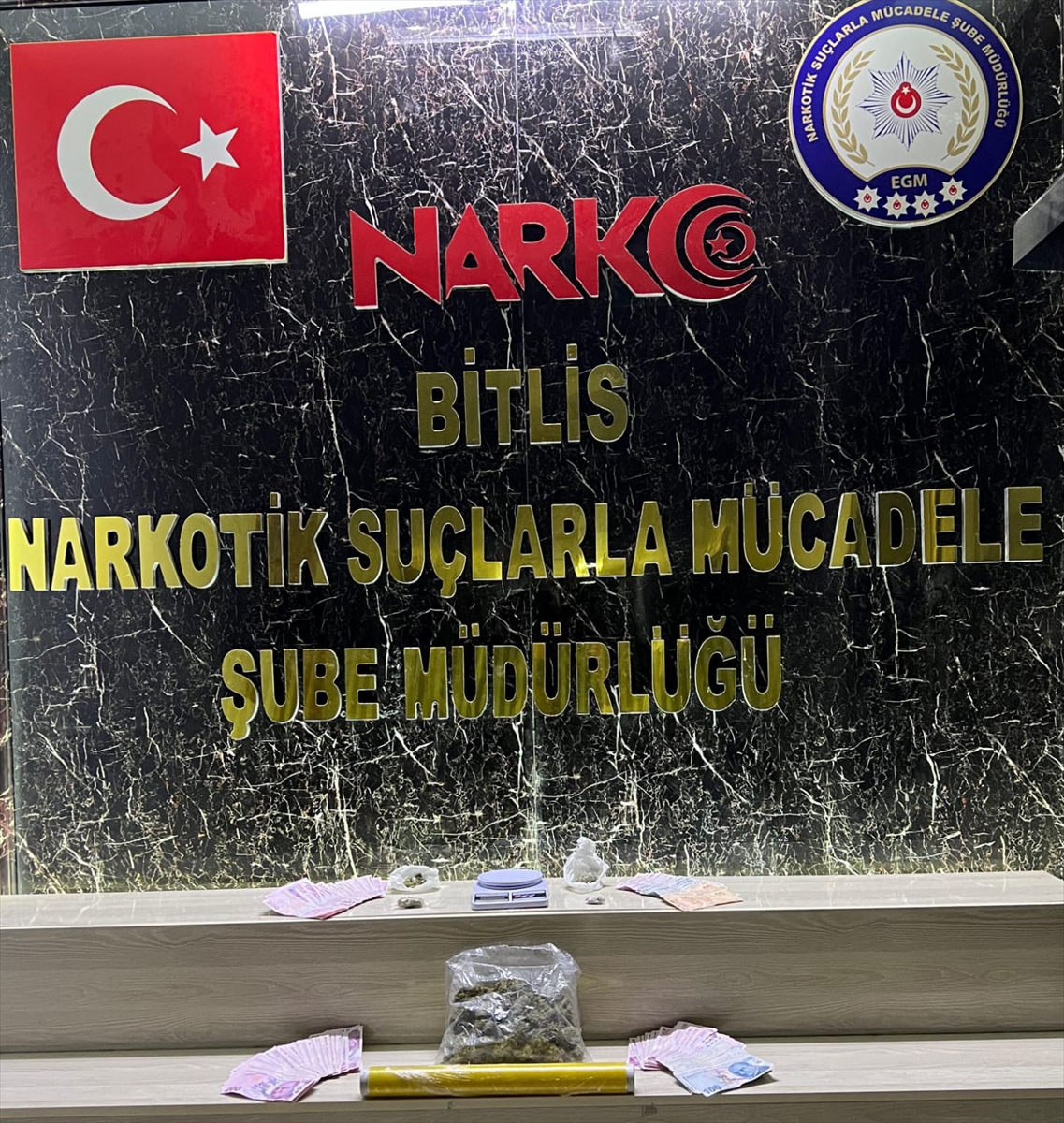 Bitlis'te uyuşturucu operasyonu: 2 tutuklama