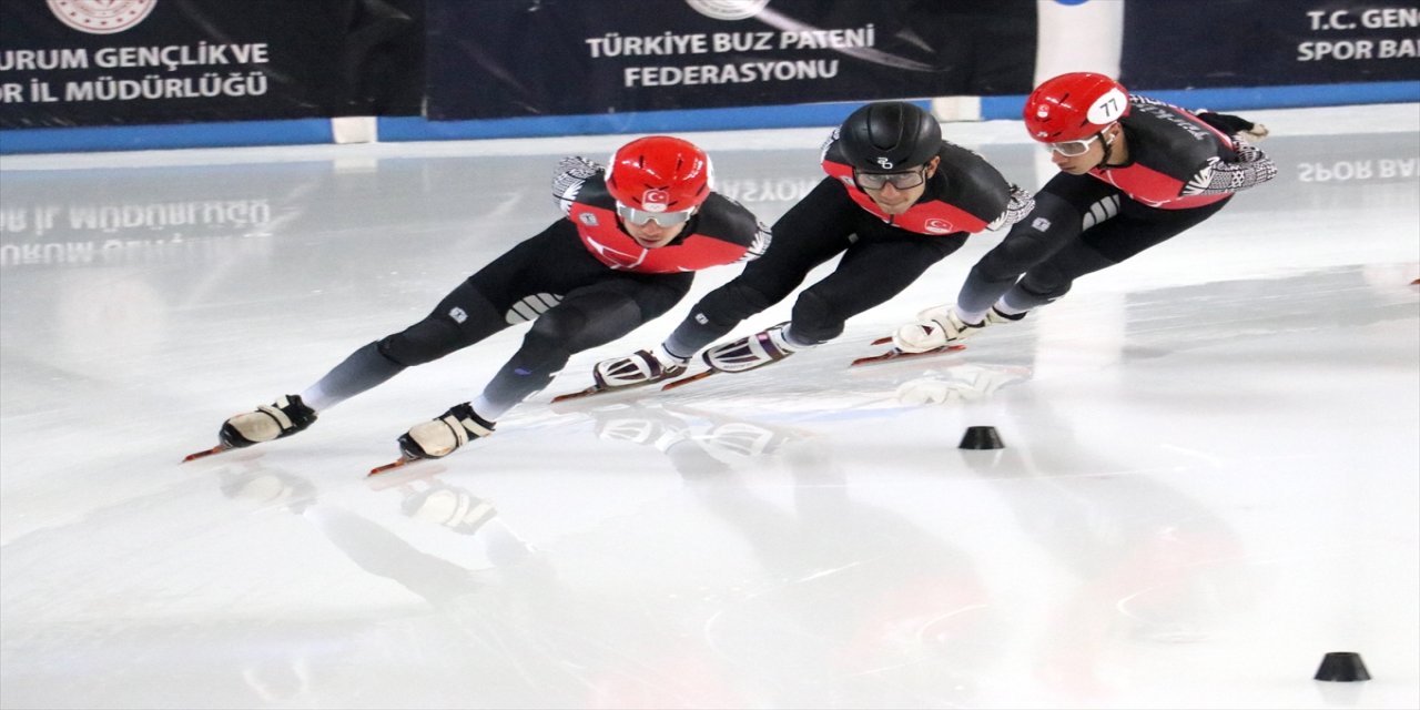 Erzurum'da Milli Sporcu Furkan Akar Dünya Turu'na Hazır