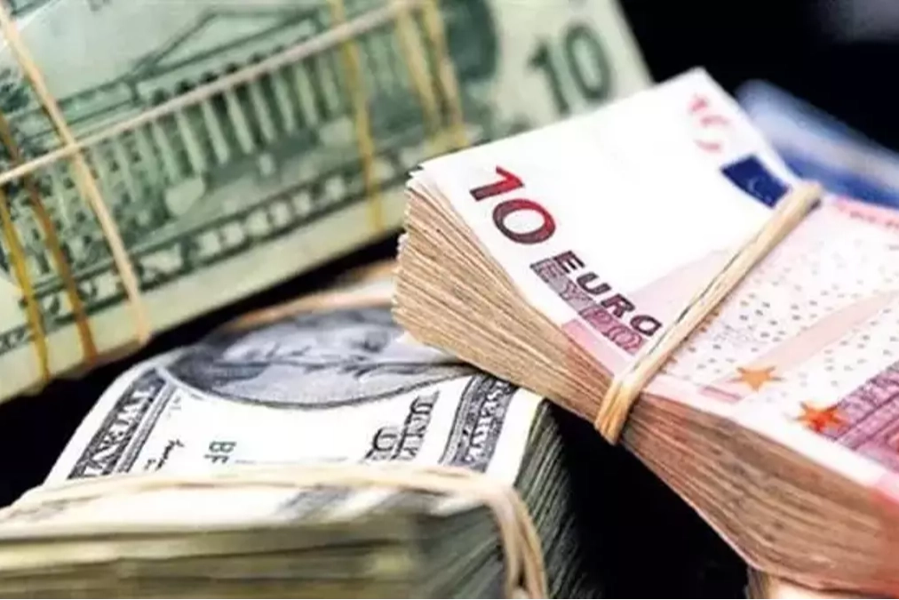 Dolar ve Euro haftaya nasıl başladı?