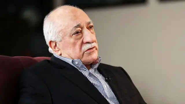 Fetullah Gülen için, “Mekanı cennet olsun” diyen gazeteciye gözaltı