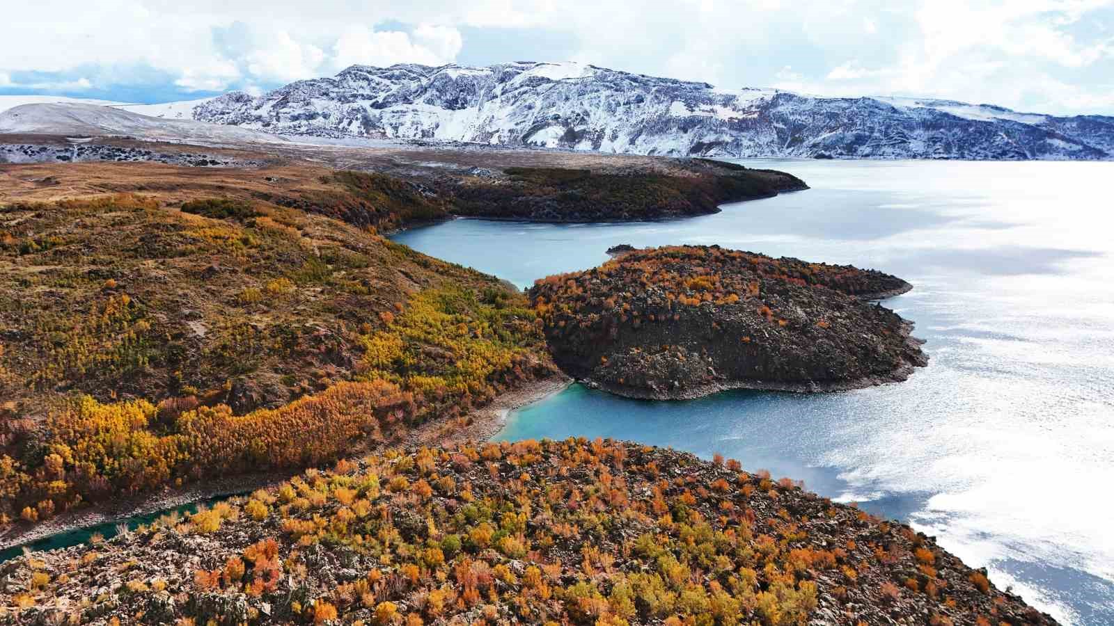 Nemrut Kalderası’nın kartpostallık görüntüsü