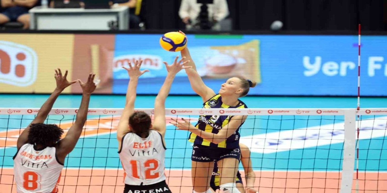 Fenerbahçe Medicana Kadın Voleybol Takımı Deplasmanda Kaybetmedi!