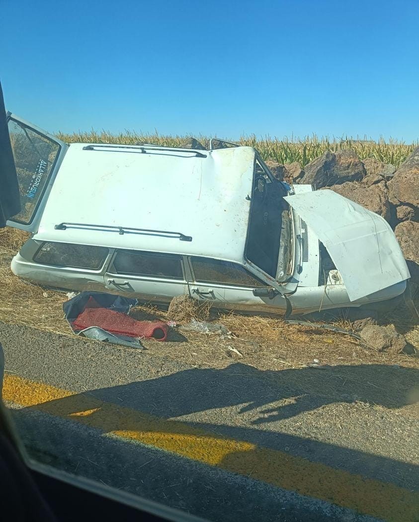 Diyarbakır’da otomobil takla attı: 1ölü, 2 yaralı