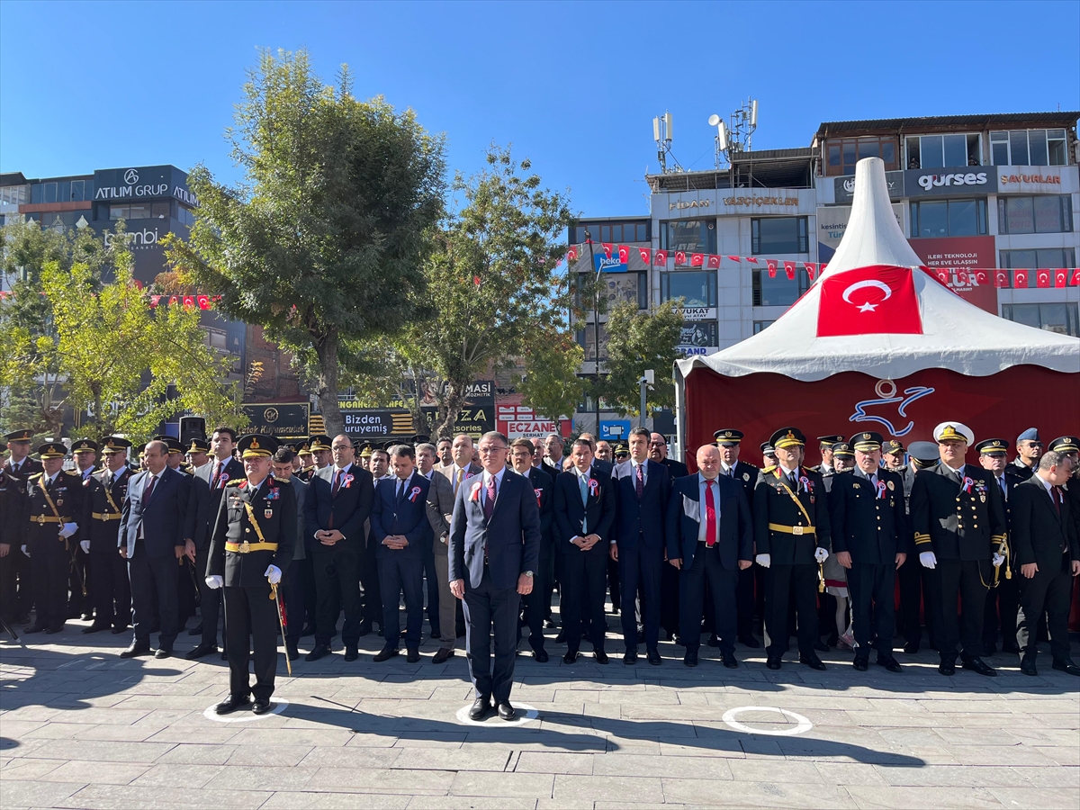 Doğu illerinde Cumhuriyet coşkusu