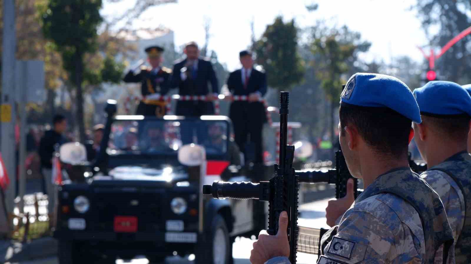 Erzurum’da coşkulu Cumhuriyet Bayramı kutlaması