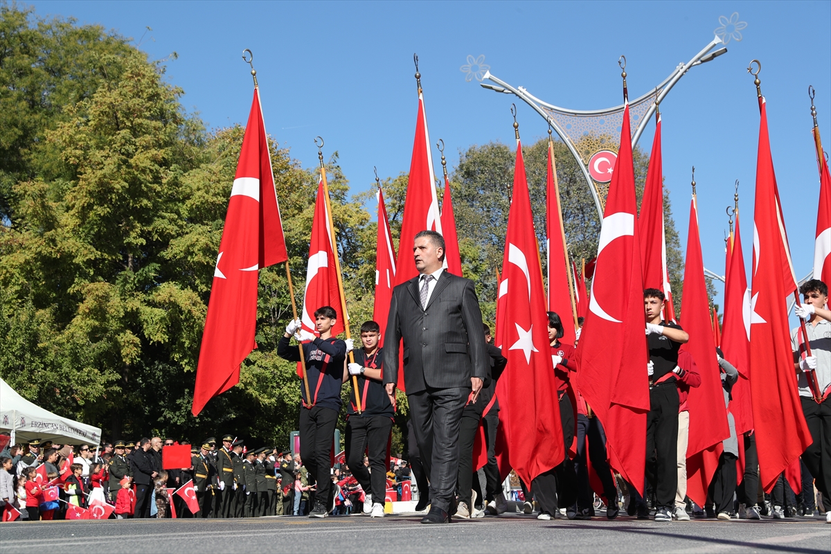 Doğu Anadolu'da Cumhuriyet'in 101'inci yılı coşkuyla kutlandı