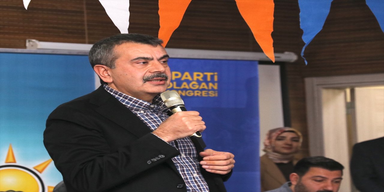 Milli Eğitim Bakanı Erzurum'da Ak Parti'nin Kongresi'ne Katıldı