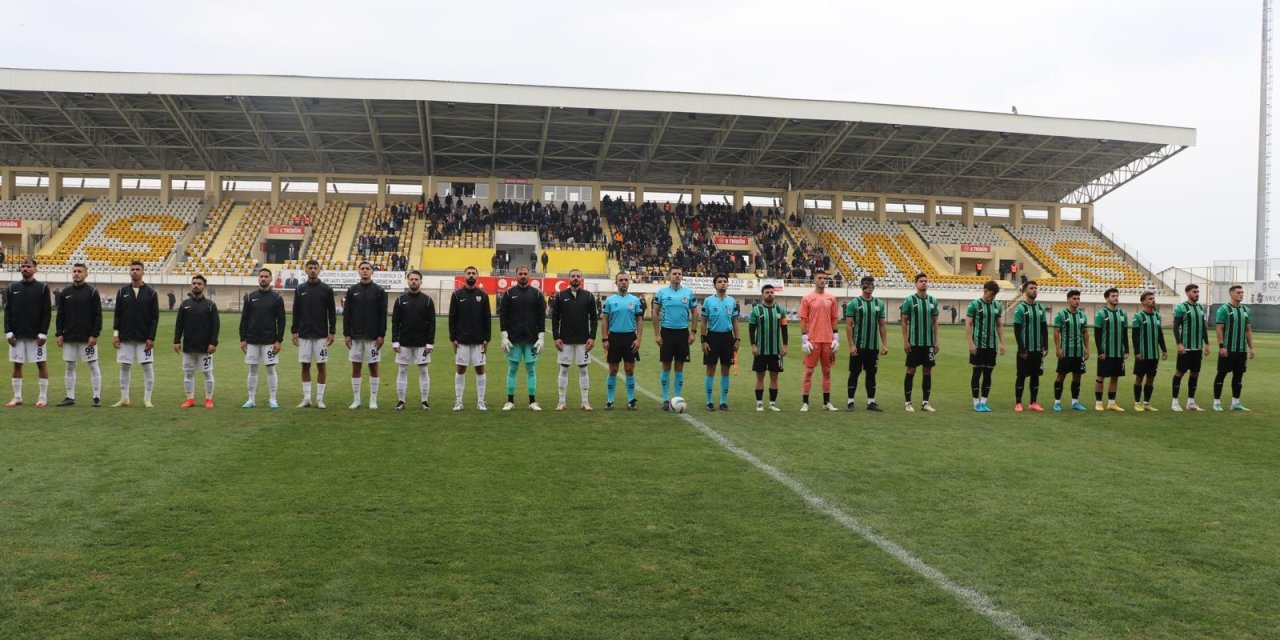 Muş Spor Evinde Günü Berabere Kapattı