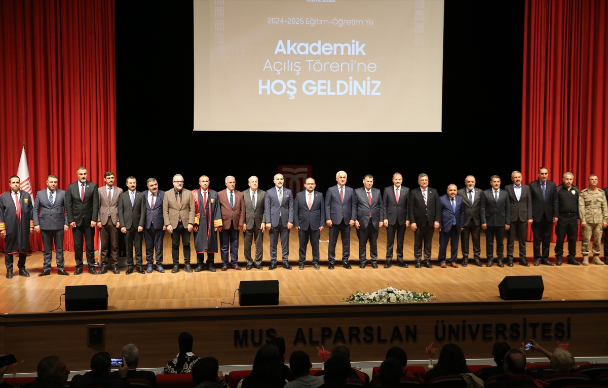 Muş Alparslan Üniversitesi Akademik Yılı Açılış Töreni gerçekleştirildi