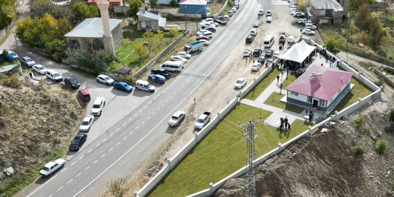 Erzurum Olur'da Taziye Evine Şehit Polisin Adı Verildi