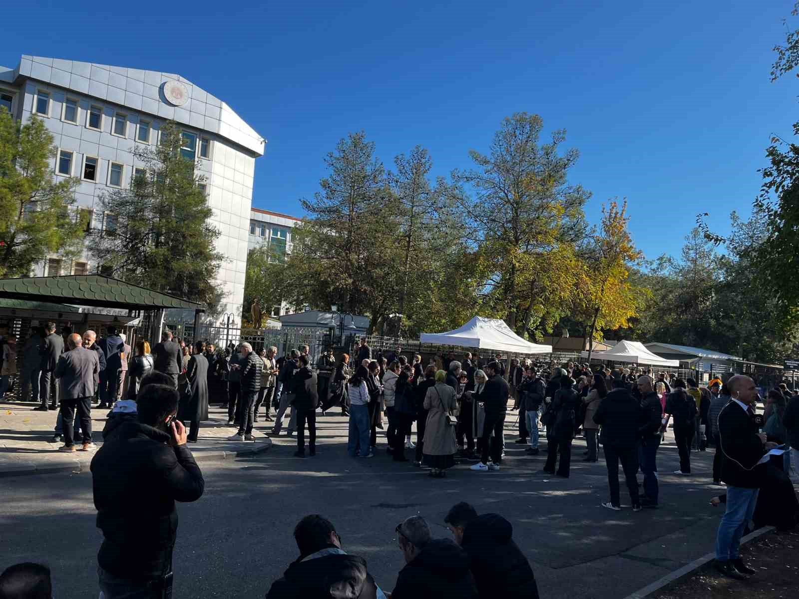 Narin cinayeti davasında ilk duruşma başladı