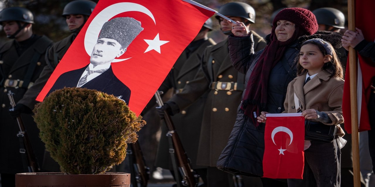 Erzurum Büyük Önder Atatürk'ü Andı