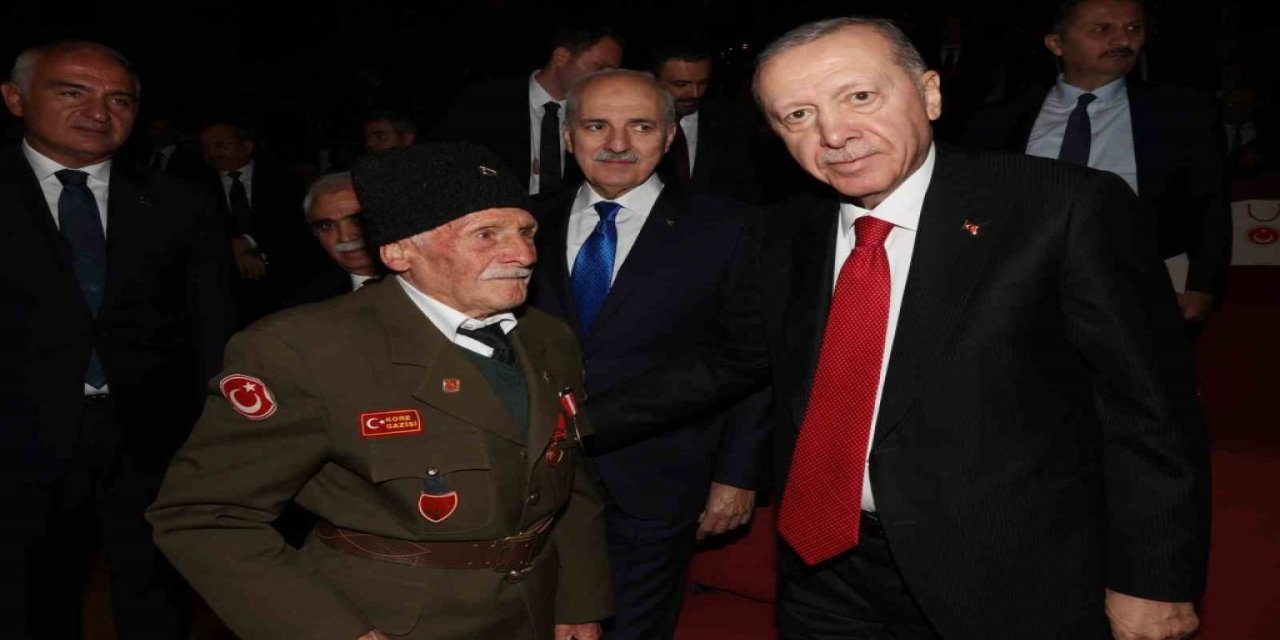 Cumhurbaşkanı Erdoğan ile Türkiye'nin En Yaşlı Gazisi Bir Araya Geldi