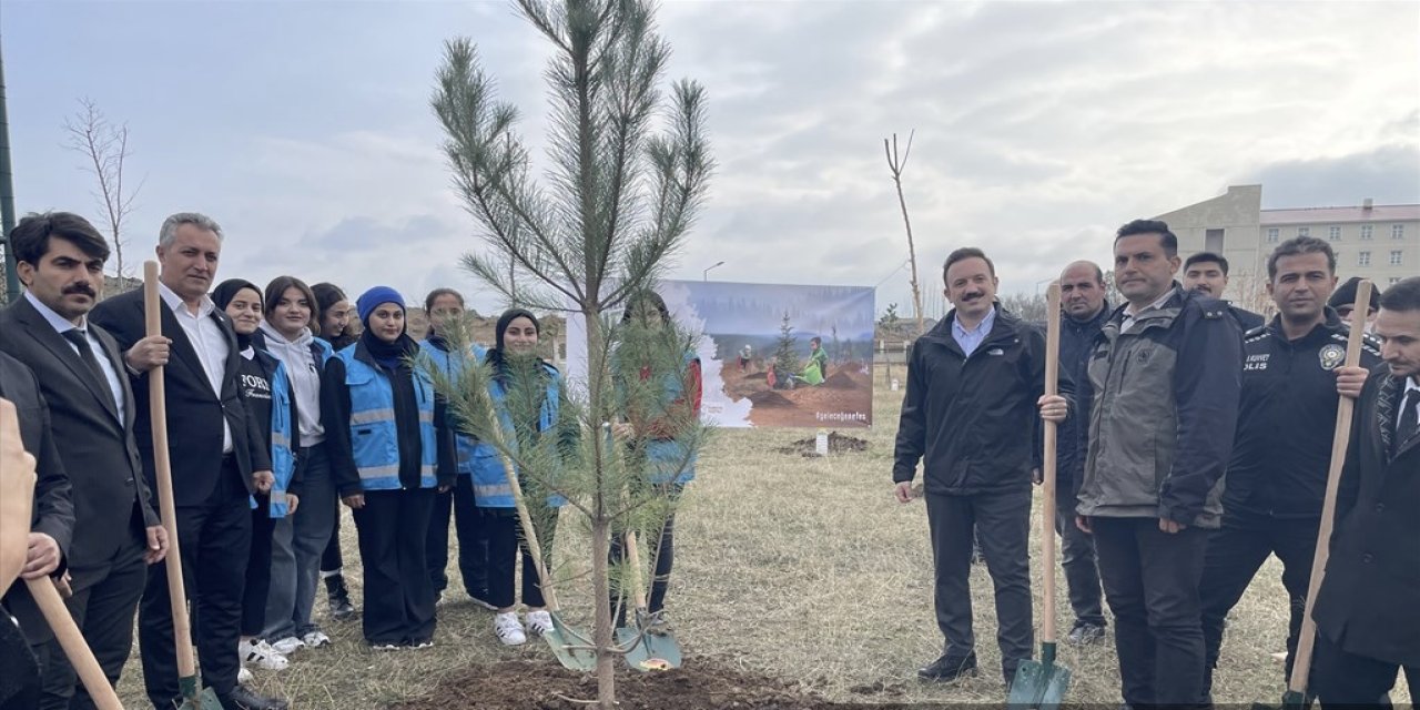 Malazgirt’te fidan dikme etkinliği