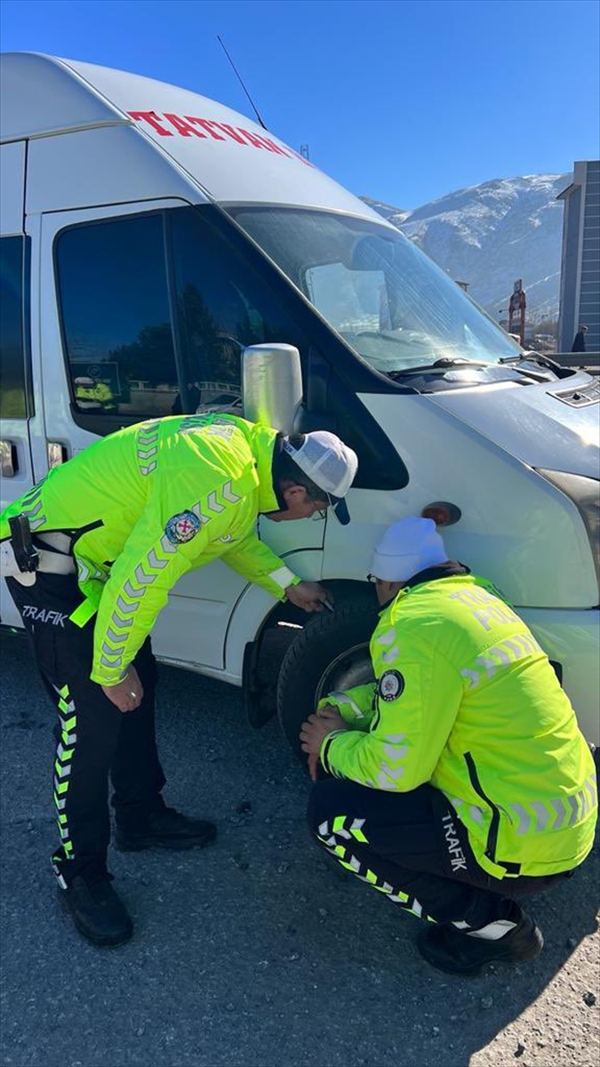 Bitlis'te kış lastiği uygulaması başlıyor