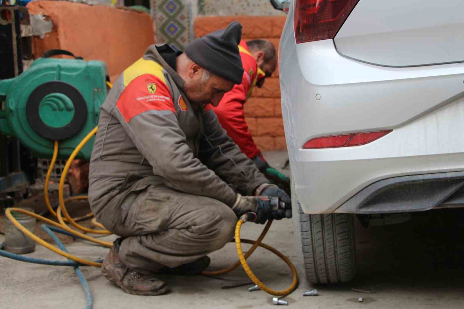 Van’daki oto lastikçilerde hareketlilik