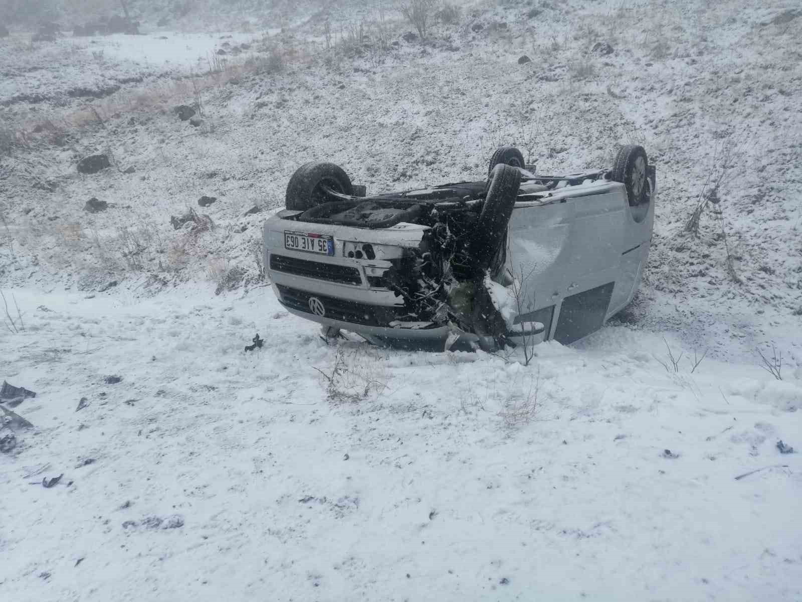 Ardahan’da feci kaza: 8 yaralı