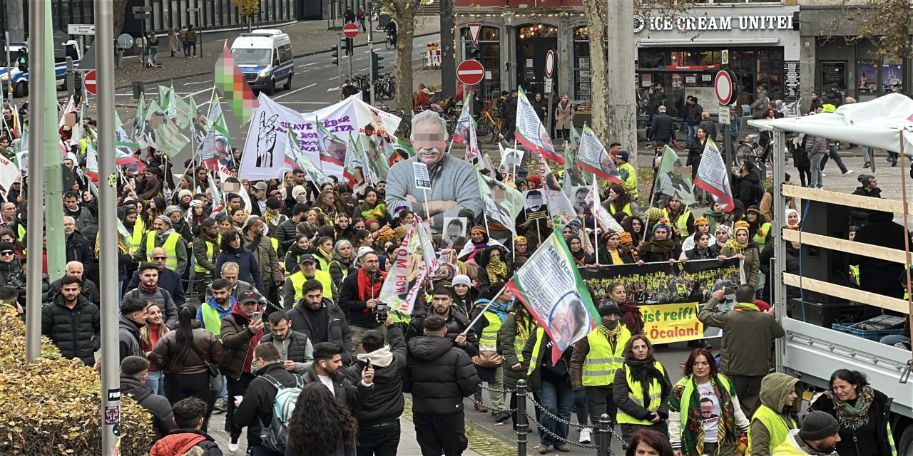 Almanya’da PKK yandaşları yürüyüş düzenledi