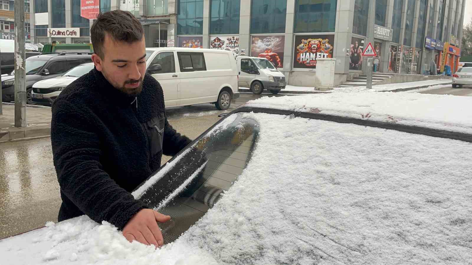 Kars beyaza büründü