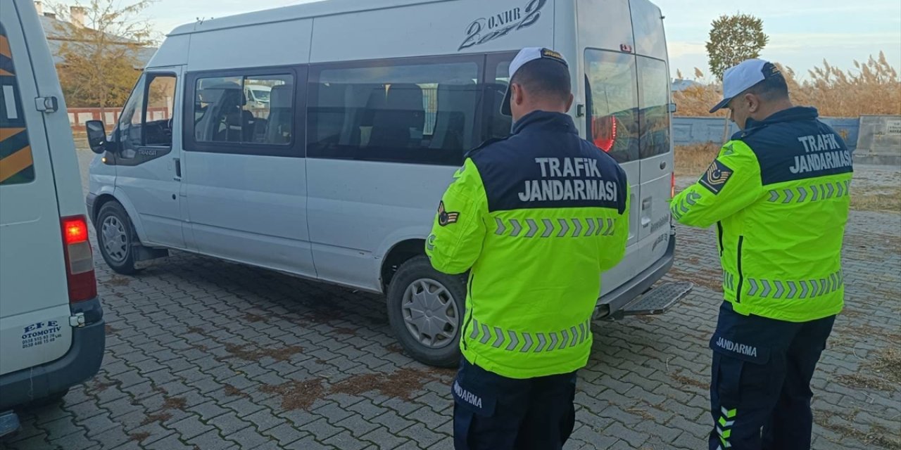 Van'da sıkı trafik denetimi: 139 araç trafikten men