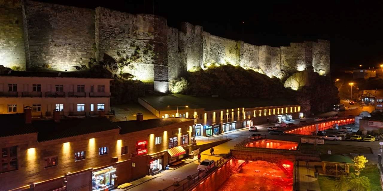 Bitlis'in Tarihi Dokusu Yeniden Gün Yüzüne Çıkıyor