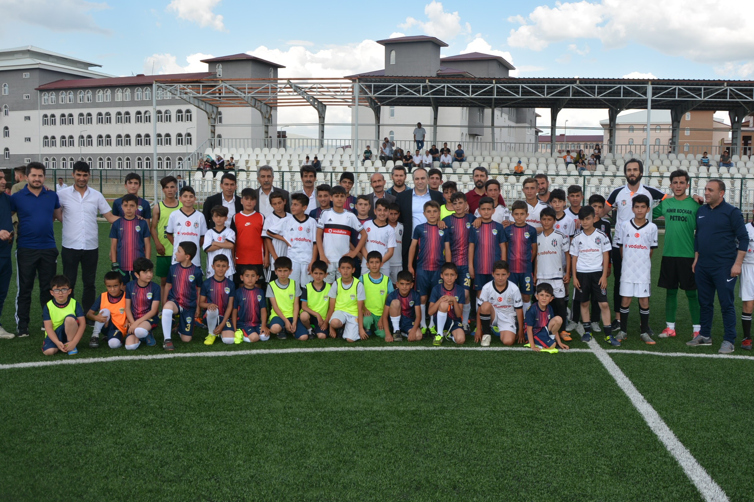 Patnos’ta Barcelona Spor okulu açıldı