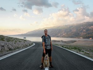 4 yıldır dünyayı yürüyerek dolaşan Amerikalı İstanbul’da