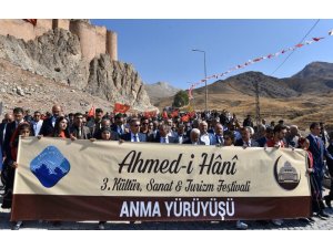 Ağrı’da 3. Ahmed-i Hani Kültür, Sanat ve Turizm Festivali başladı