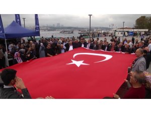 Üsküdar Marmaray istasyonunda pestilli kemençeli tanıtım