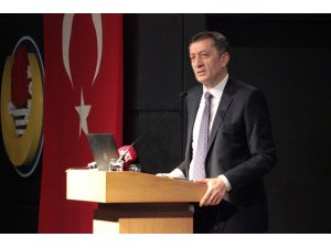 Bakan Selçuk: ”2023 hedefimiz istihdamı korumak ve artırmak olacak”