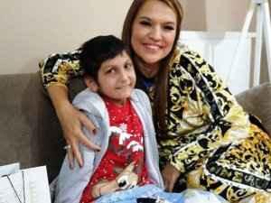 14 yaşındaki Hicran, 5 yıldır lösemi ile mücadele ediyor