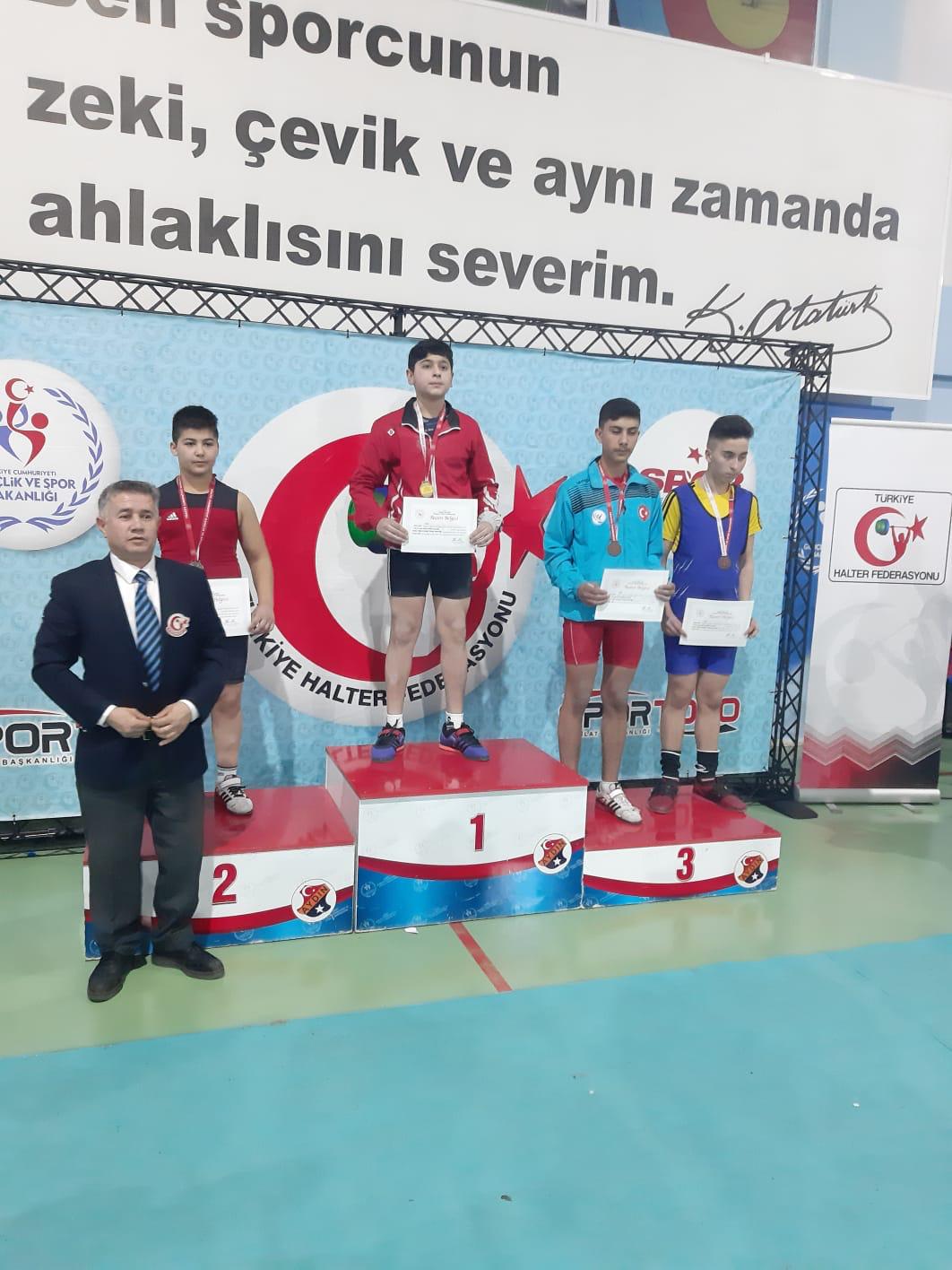 Ağrılı Halterci Türkiye Şampiyonu Oldu