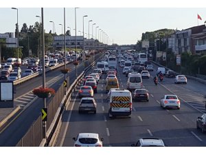 Trafiğe kaydı yapılan taşıt sayısı ocakta yüzde 48,8 arttı