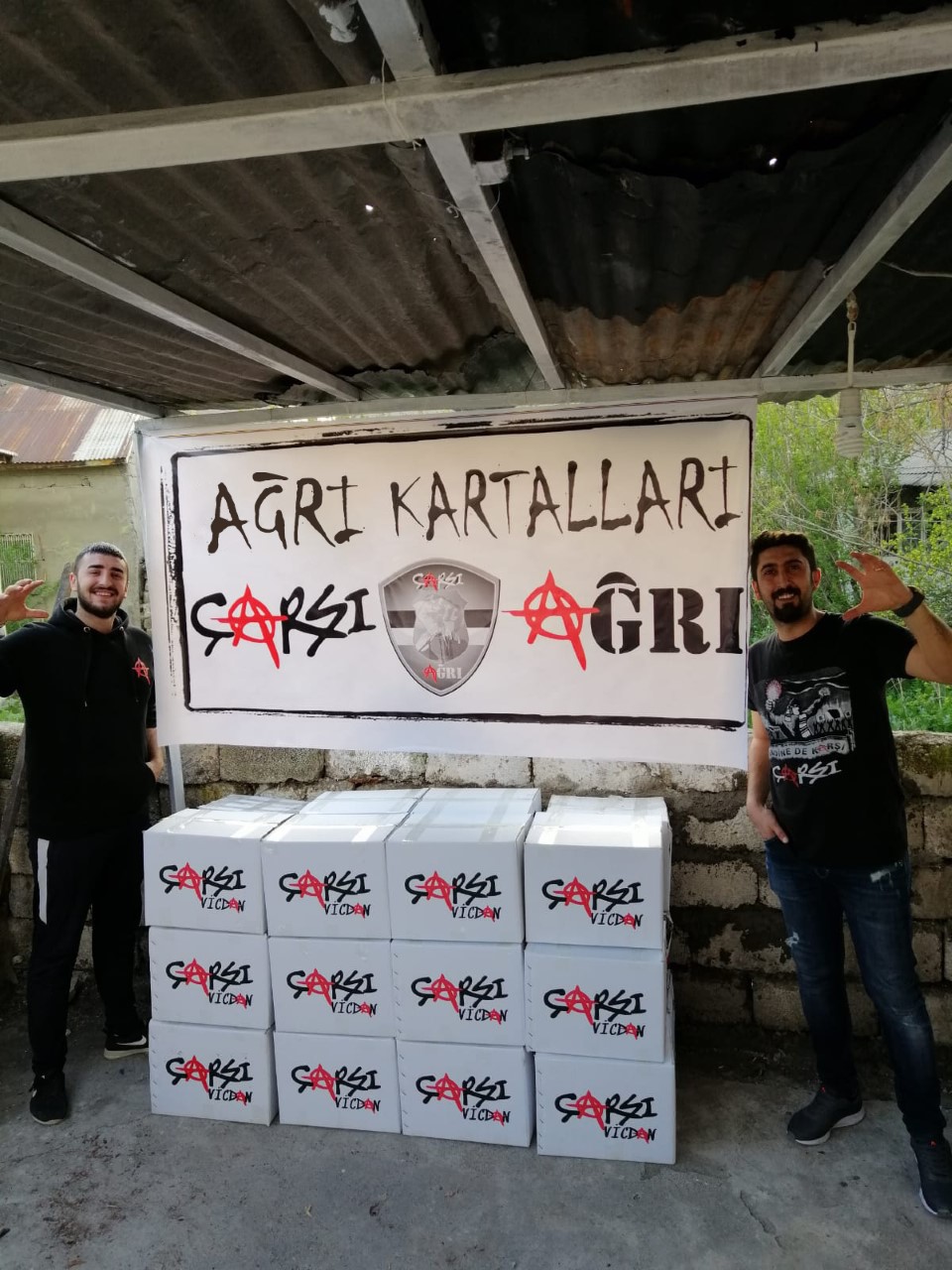 Beşiktaş Taraftar Grubu Çarşı’dan Ağrı’ya Yardım Eli