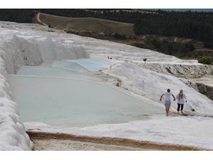 Korona virüs süreci turizm ve bağlantılı sektörleri yüzde 60 oranında olumsuz etkiledi