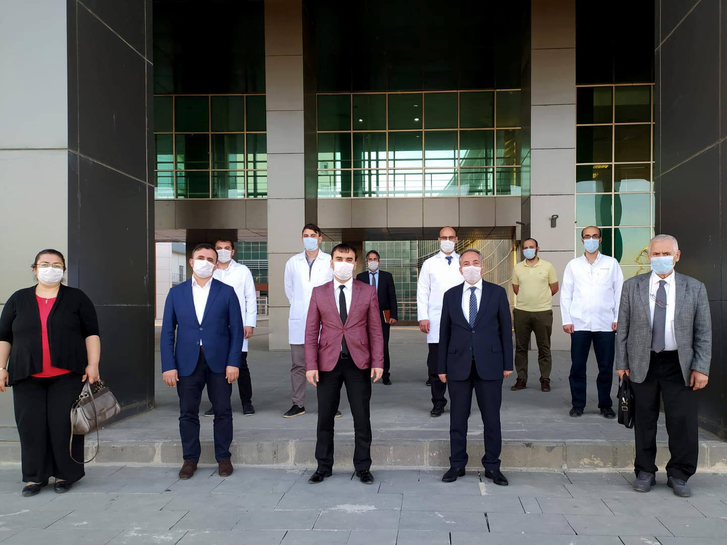 AİÇÜ Rektörü Karabulut,  Devlet Hastanesini Ziyaret Etti