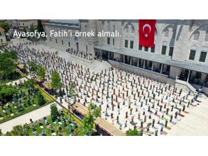 Bakan Koca’dan Ayasofya’daki cuma namazı öncesi uyarı: “Tedbirli cumaları örnek alalım”