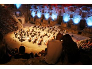 27’inci Uluslararası Aspendos Opera ve Bale Festivali’nin açılışı gala konseriyle yapıldı