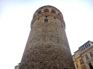 Galata Kulesi’ne restorasyon sonrası ziyaretçi akını