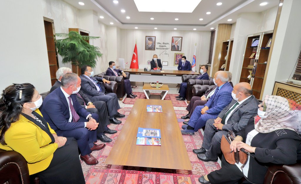 AK Parti Genel Başkan Yardımcısı Özhaseki, İl Başkanlığı ve Belediyeyi Ziyaret Etti