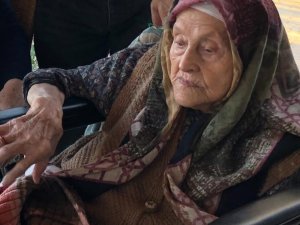 109 yaşındaki anne ile 86 yaşındaki kızı korona virüsü yendi