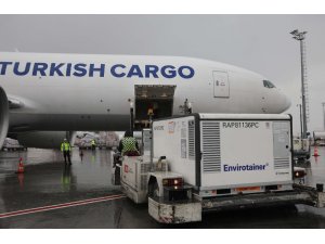 Korona virüs aşılarını Turkish Cargo taşıyor