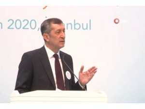 Bakan Selçuk: “’Dijital Okuryazarlık Öğretmen Kılavuzu’ hazır”