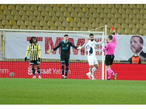 Fenerbahçe’de Altay kırmızı kart gördü