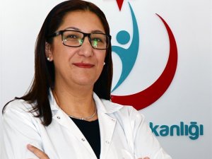 Hemşirelere " Ben salağım" yazdıran başhekim görevden alındı