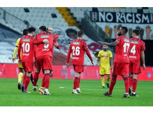 Tarsus İdman Yurdu’nu 3-1 yenen Beşiktaş son 16’ya yükseldi